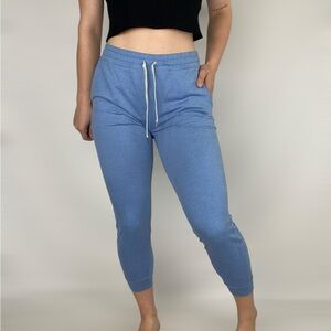 VUORI Performance Jogger in Isle Blue Heather Yoga Loungewear Casual Gym
